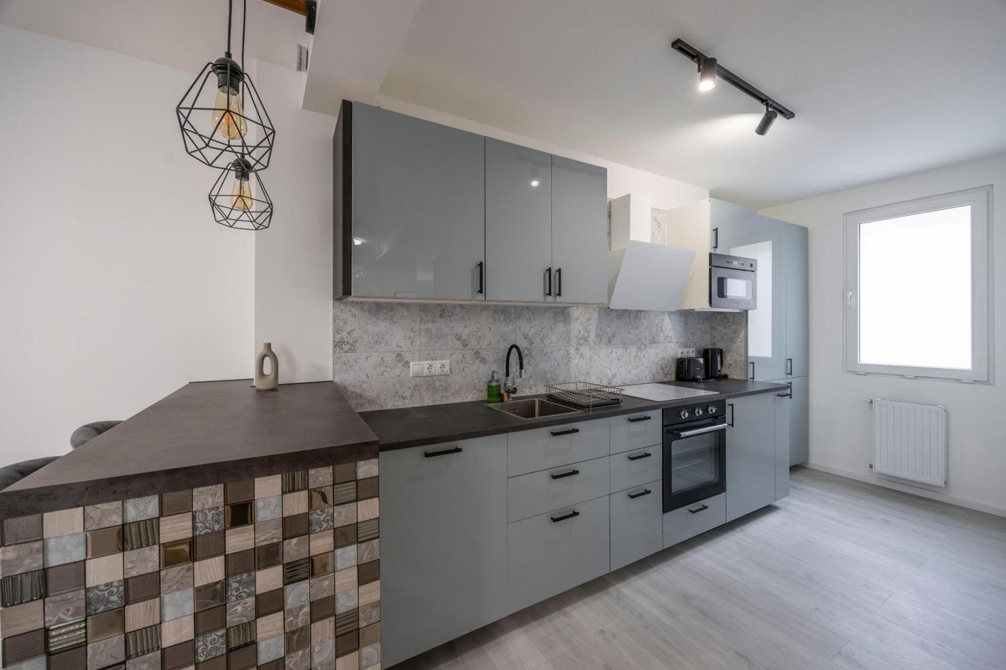 Apartament Deluxe & Minimalistic In The Heart Of *
