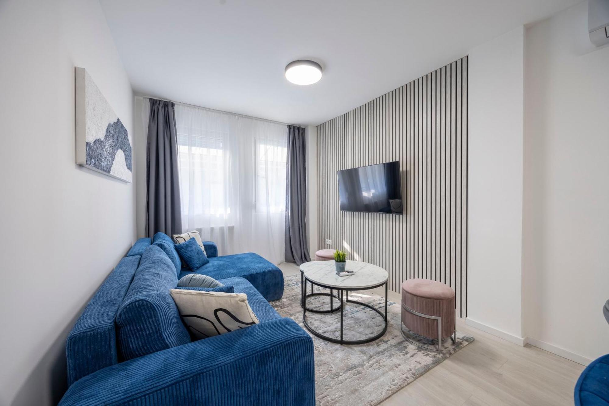 Deluxe & Minimalistic In The Heart Of * Budapesta